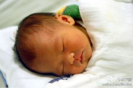 ������΢����Ů����Ƭ